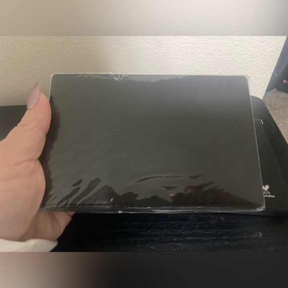 NWOT Lipstick sample - - Picture 4 of 5